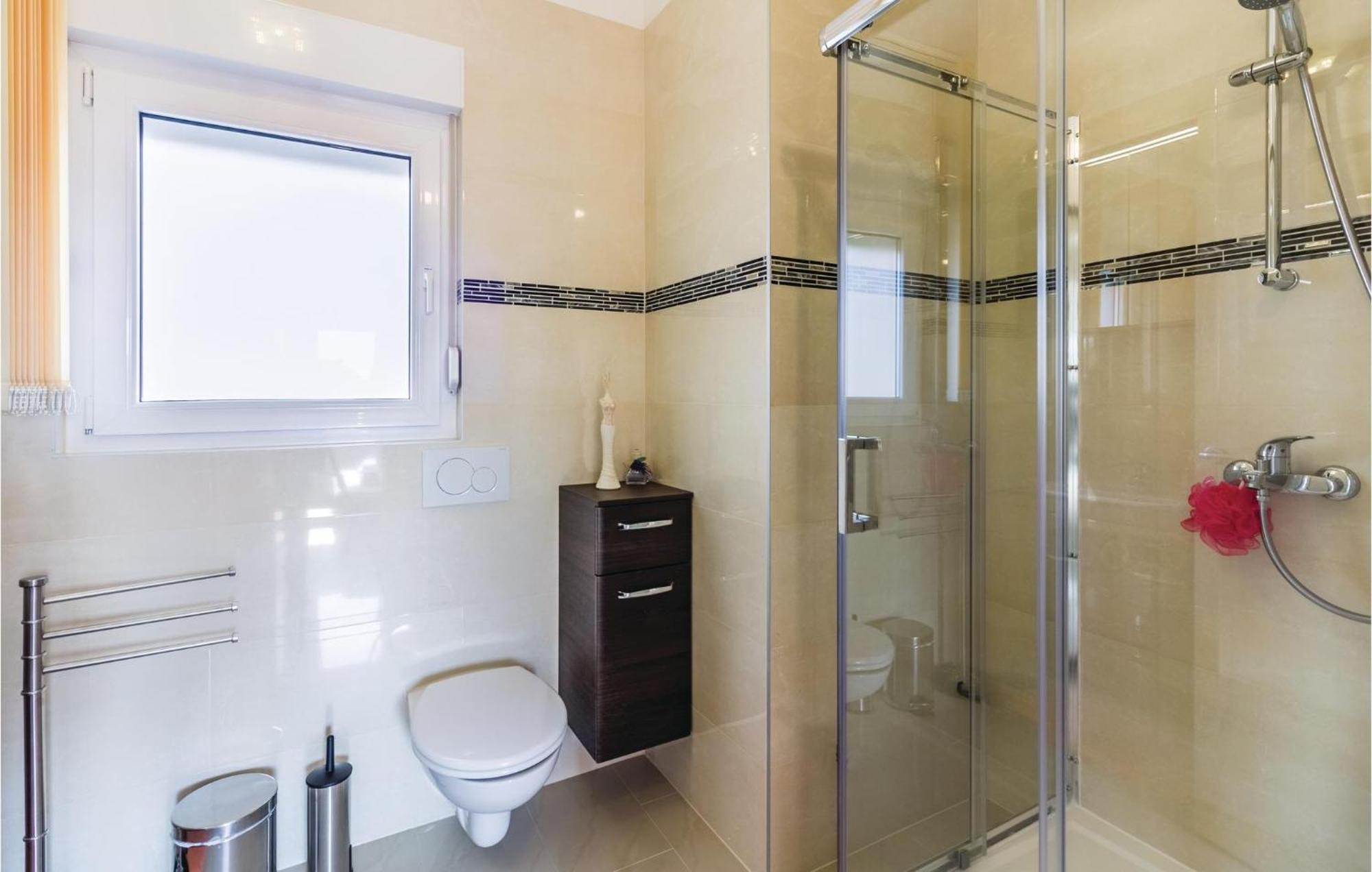 Stunning Apartment In Fazana With House Sea View Kültér fotó
