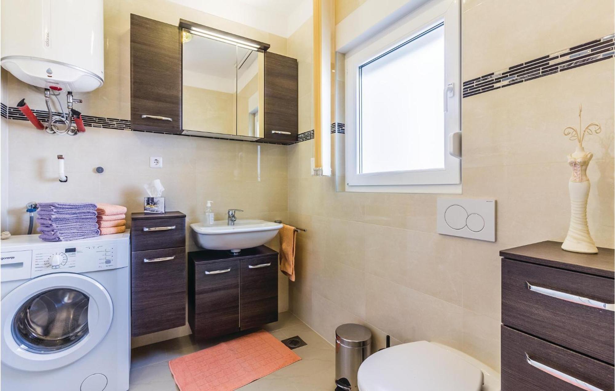 Stunning Apartment In Fazana With House Sea View Kültér fotó
