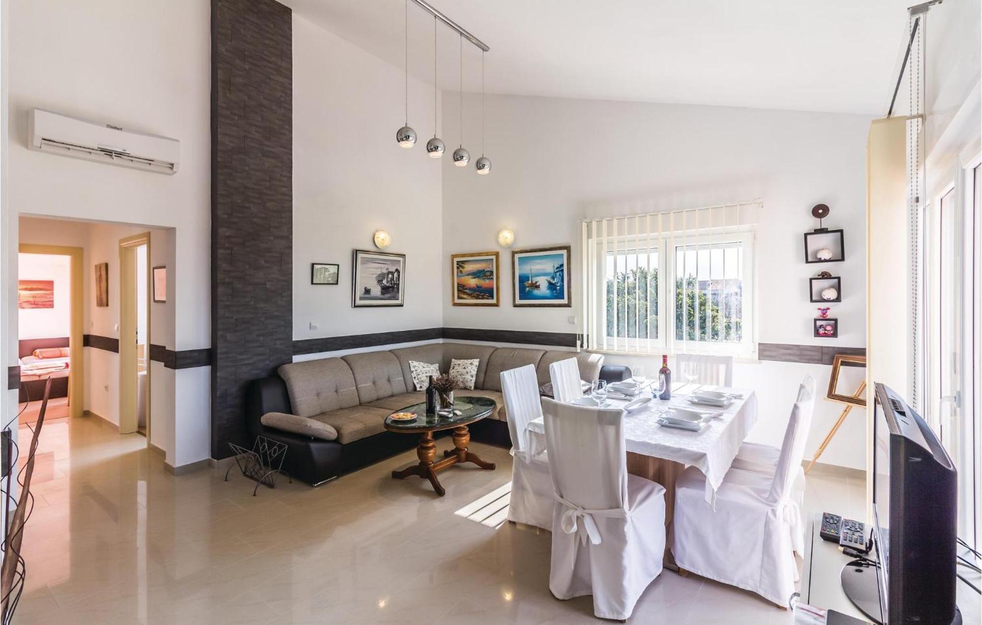 Stunning Apartment In Fazana With House Sea View Kültér fotó