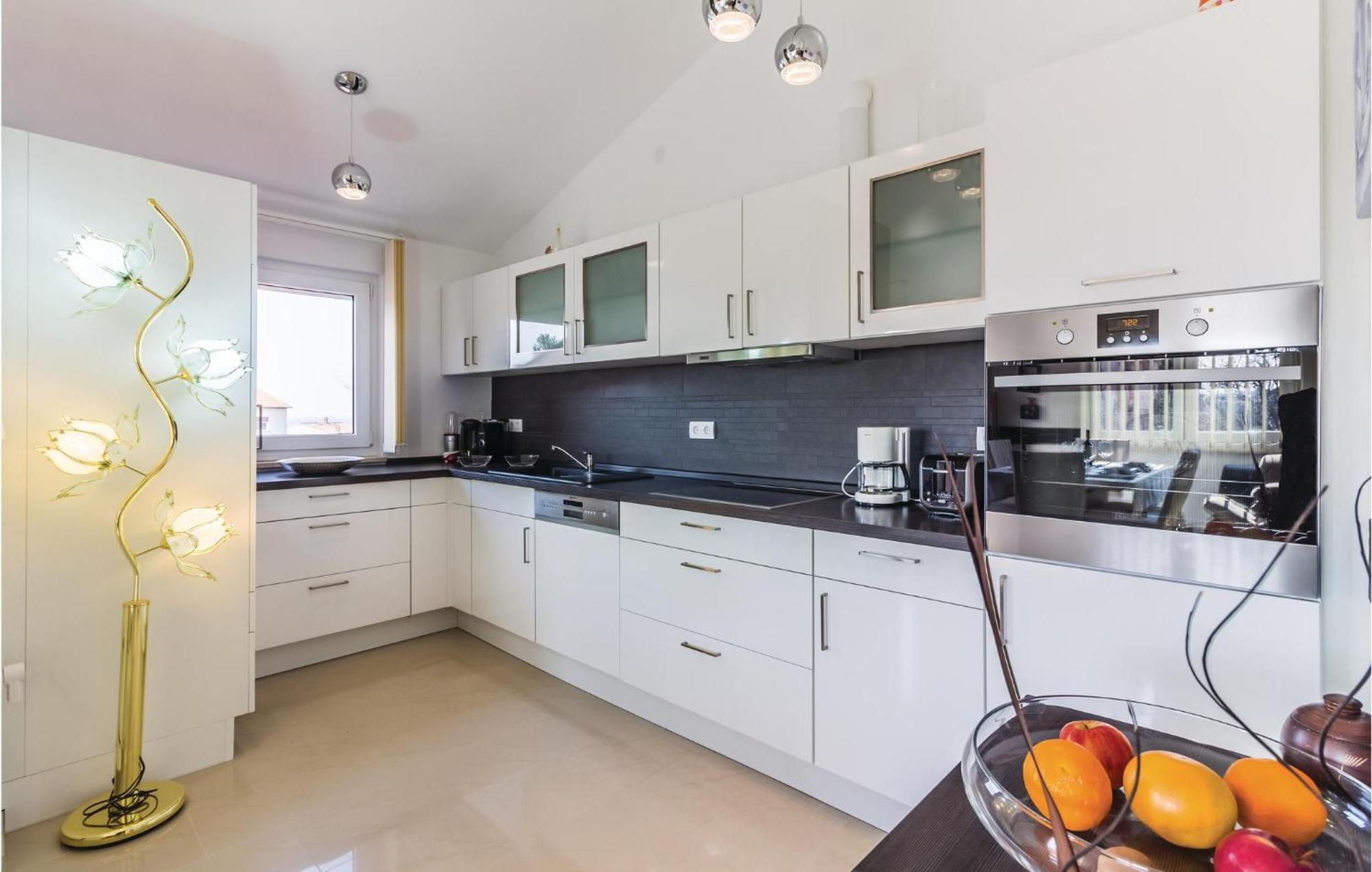 Stunning Apartment In Fazana With House Sea View Kültér fotó