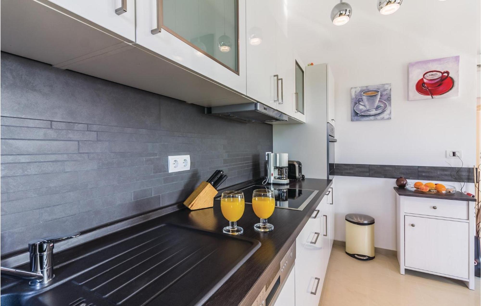 Stunning Apartment In Fazana With House Sea View Kültér fotó