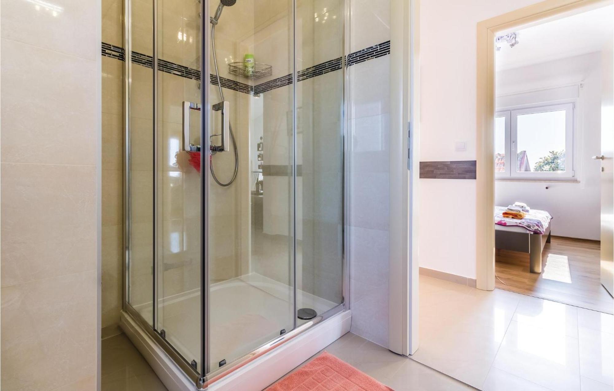 Stunning Apartment In Fazana With House Sea View Kültér fotó